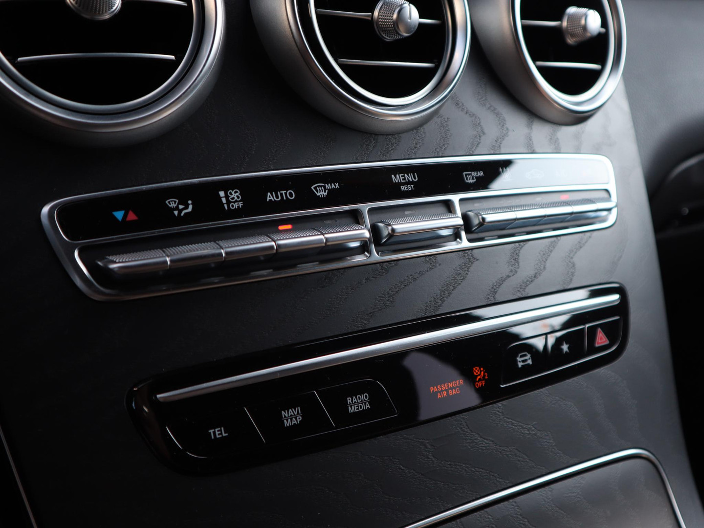 Mercedes-Benz Mercedes-Benz