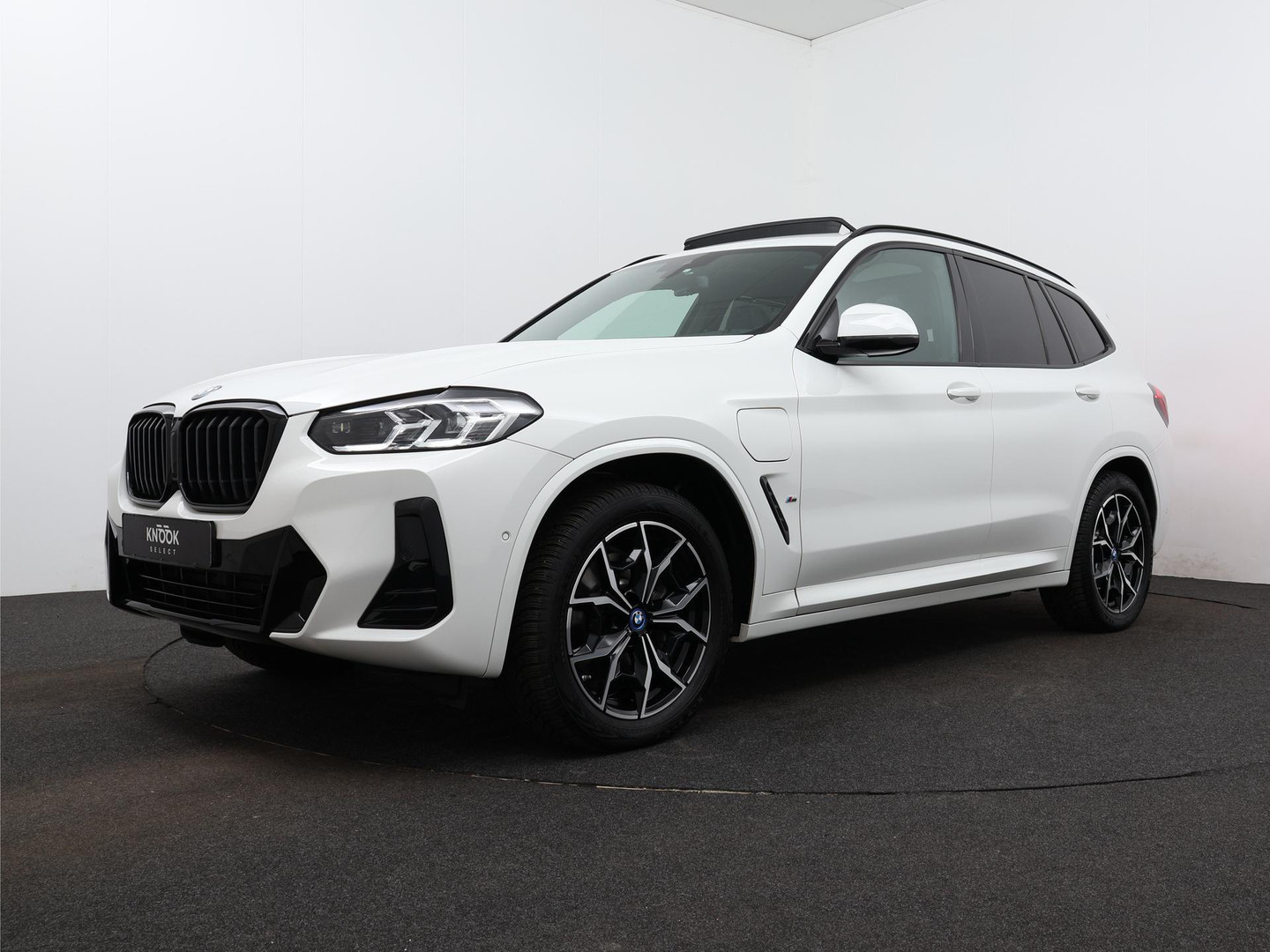 BMW BMW