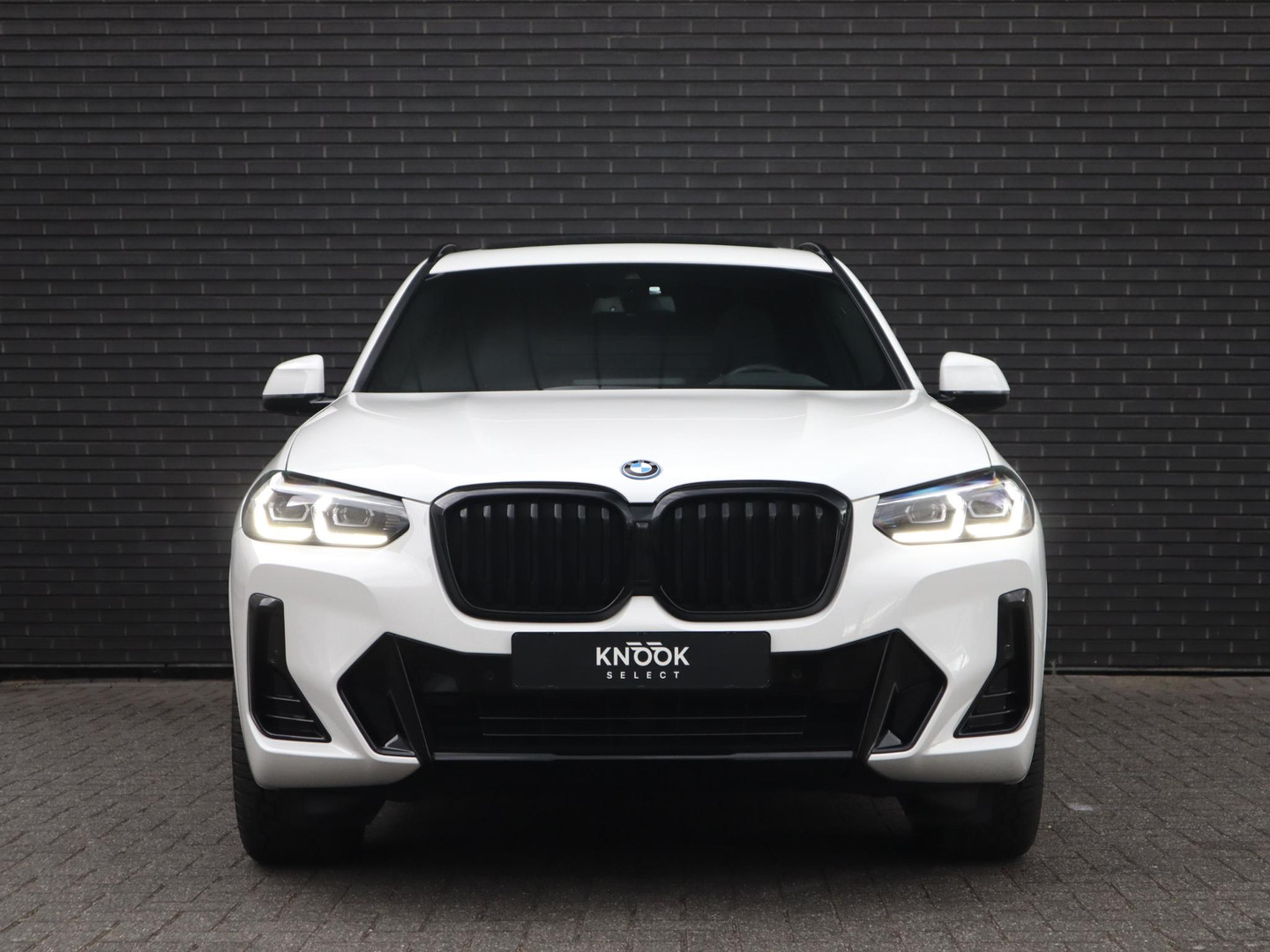 BMW BMW