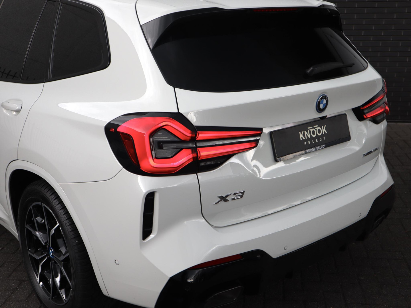 BMW BMW