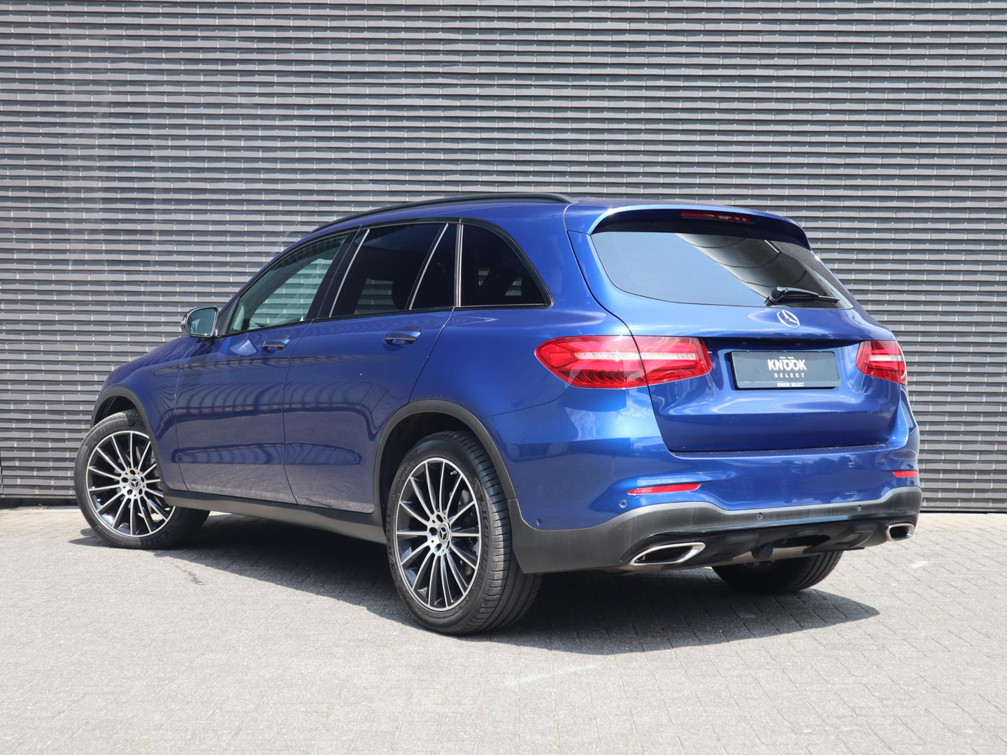 Mercedes-Benz Mercedes-Benz