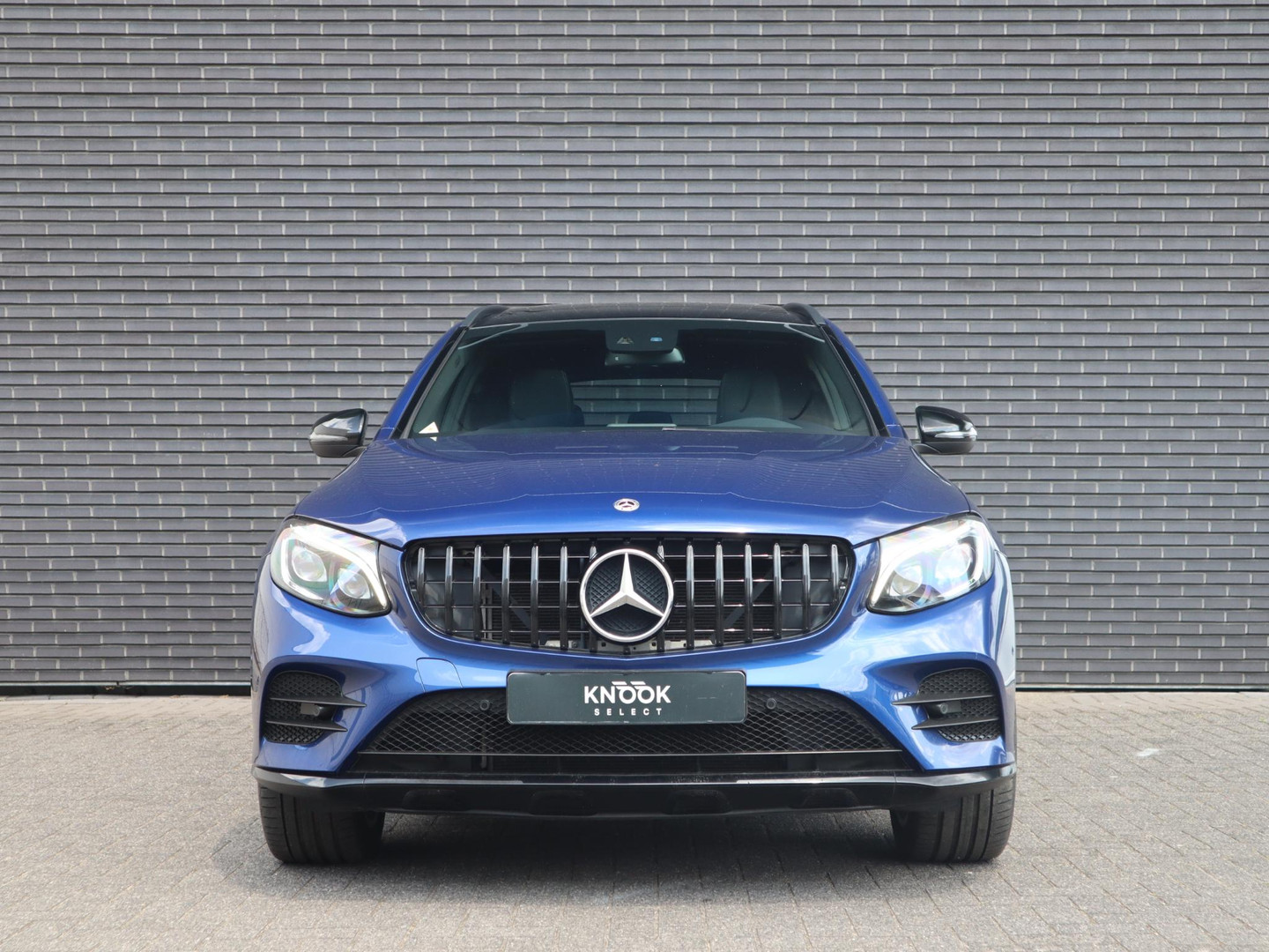 Mercedes-Benz Mercedes-Benz