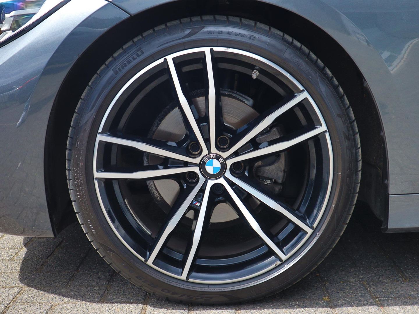 BMW BMW