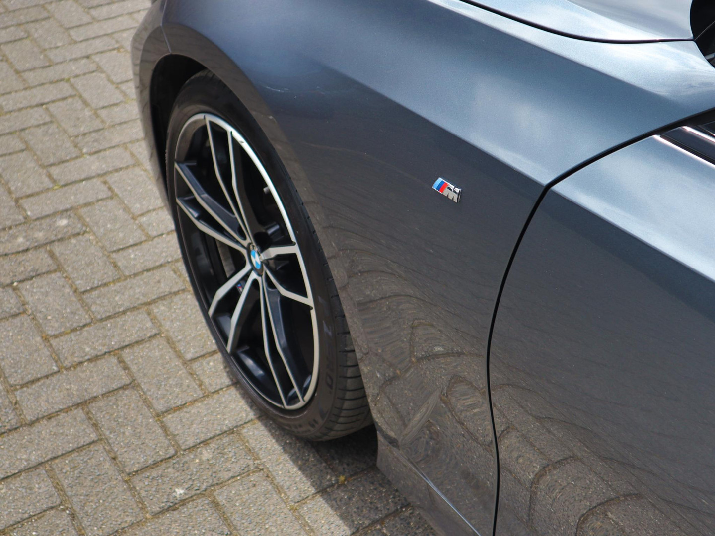 BMW BMW