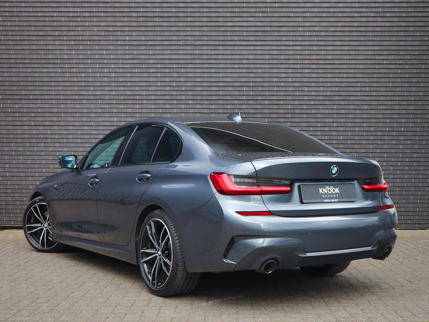 BMW BMW