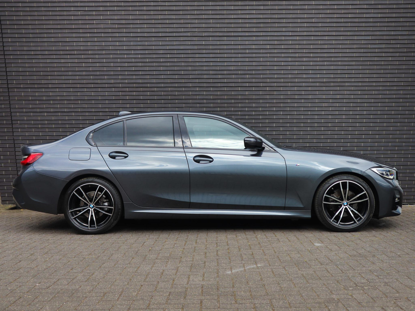 BMW BMW