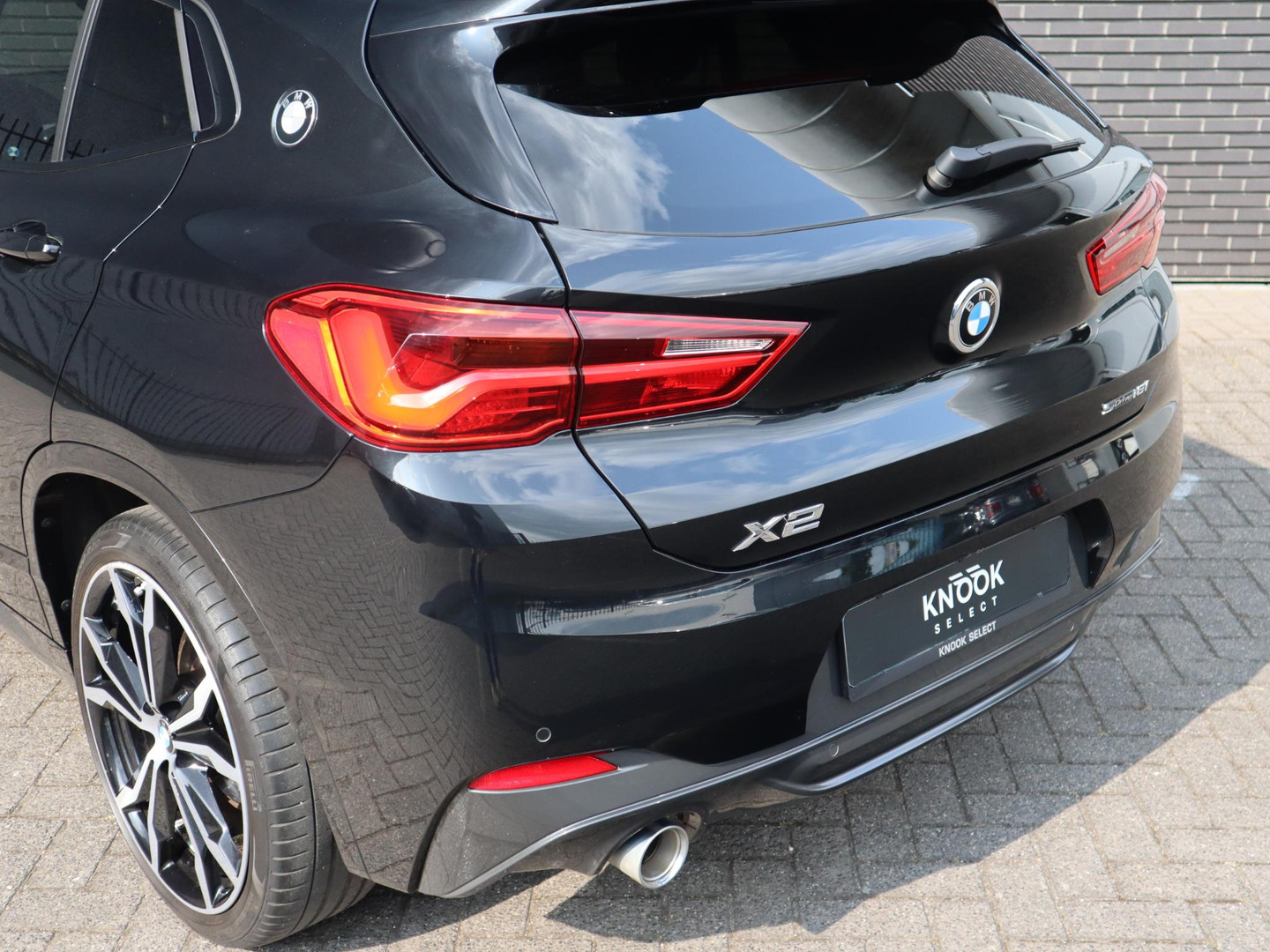 BMW