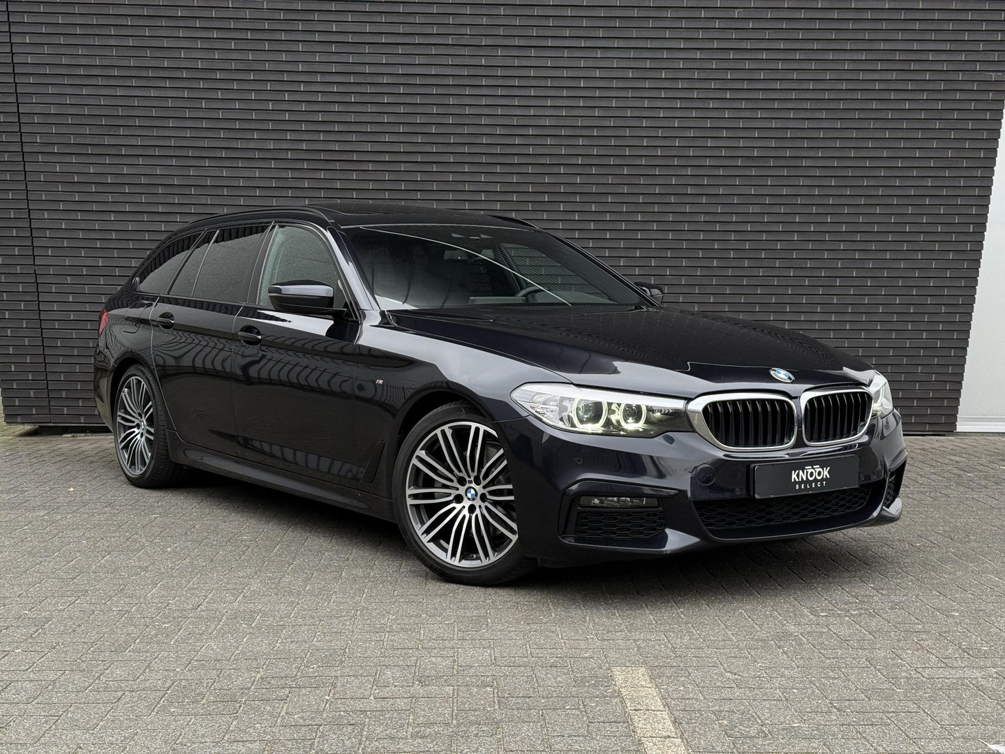 BMW BMW