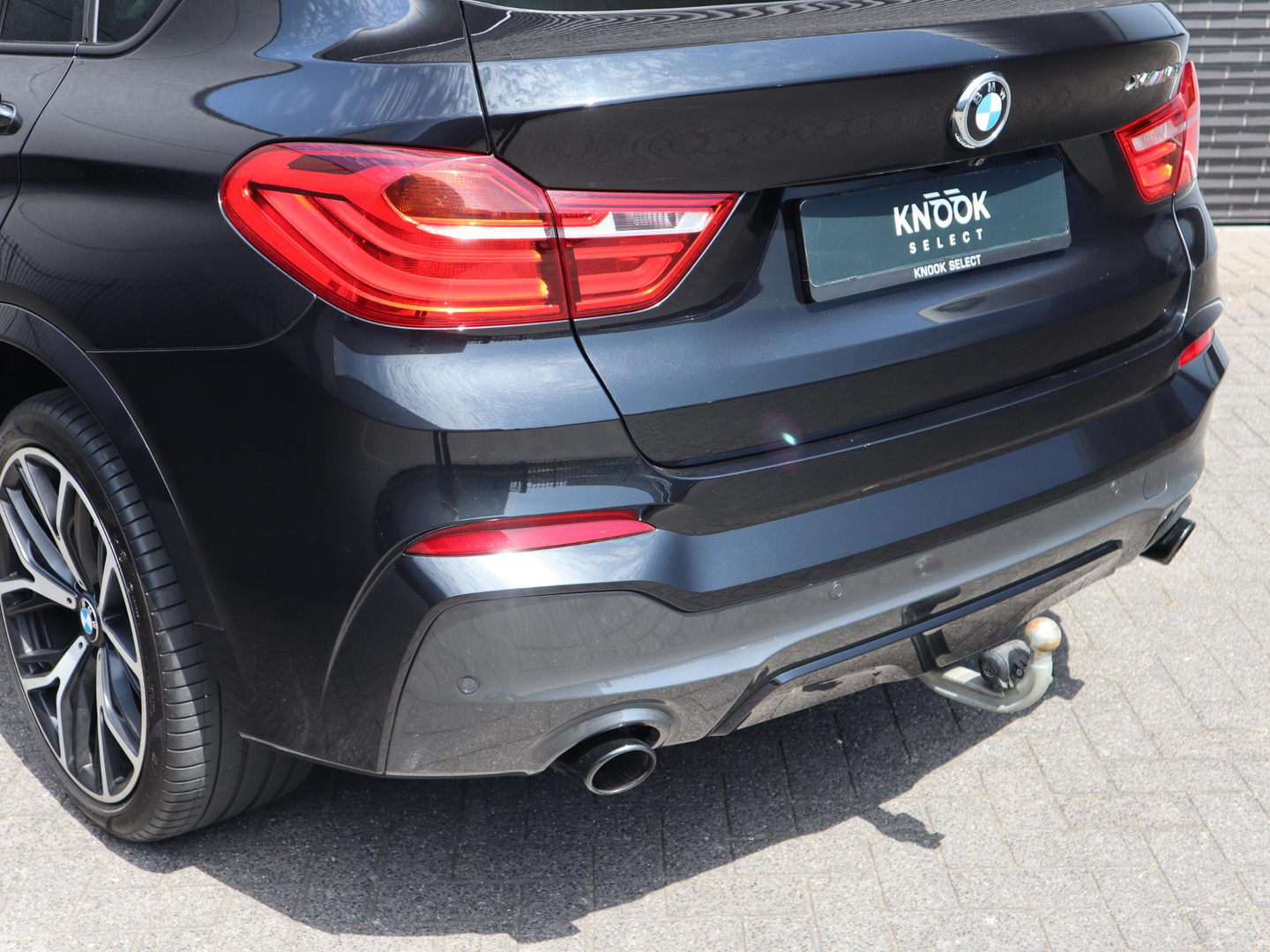 BMW BMW