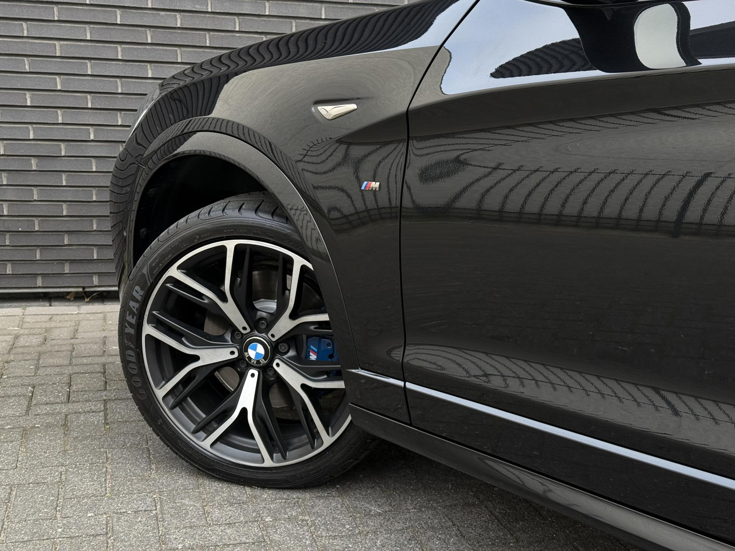 BMW BMW