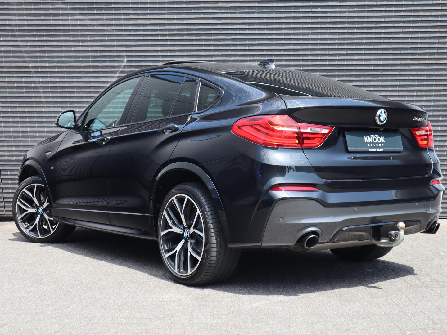 BMW BMW
