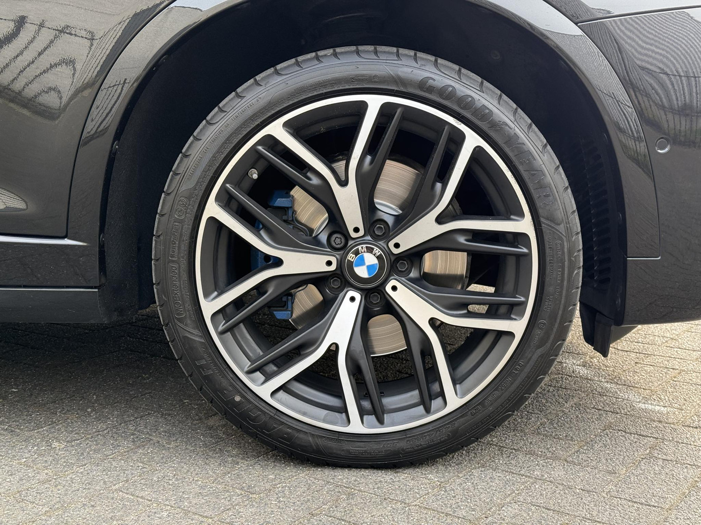 BMW BMW