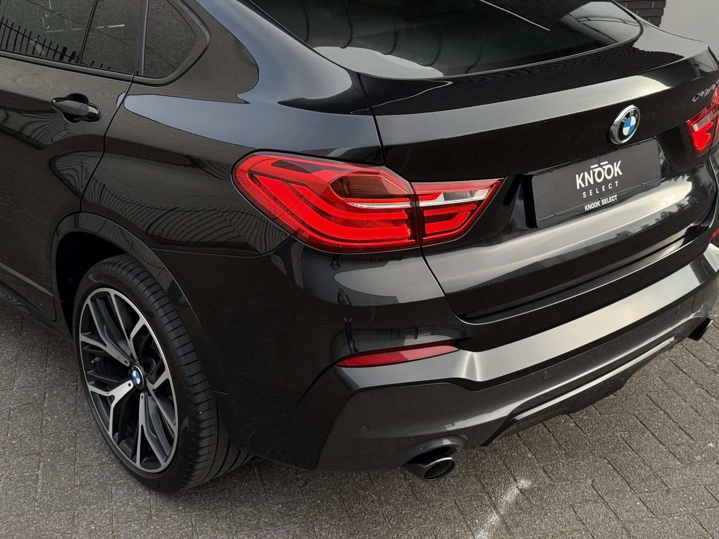 BMW BMW