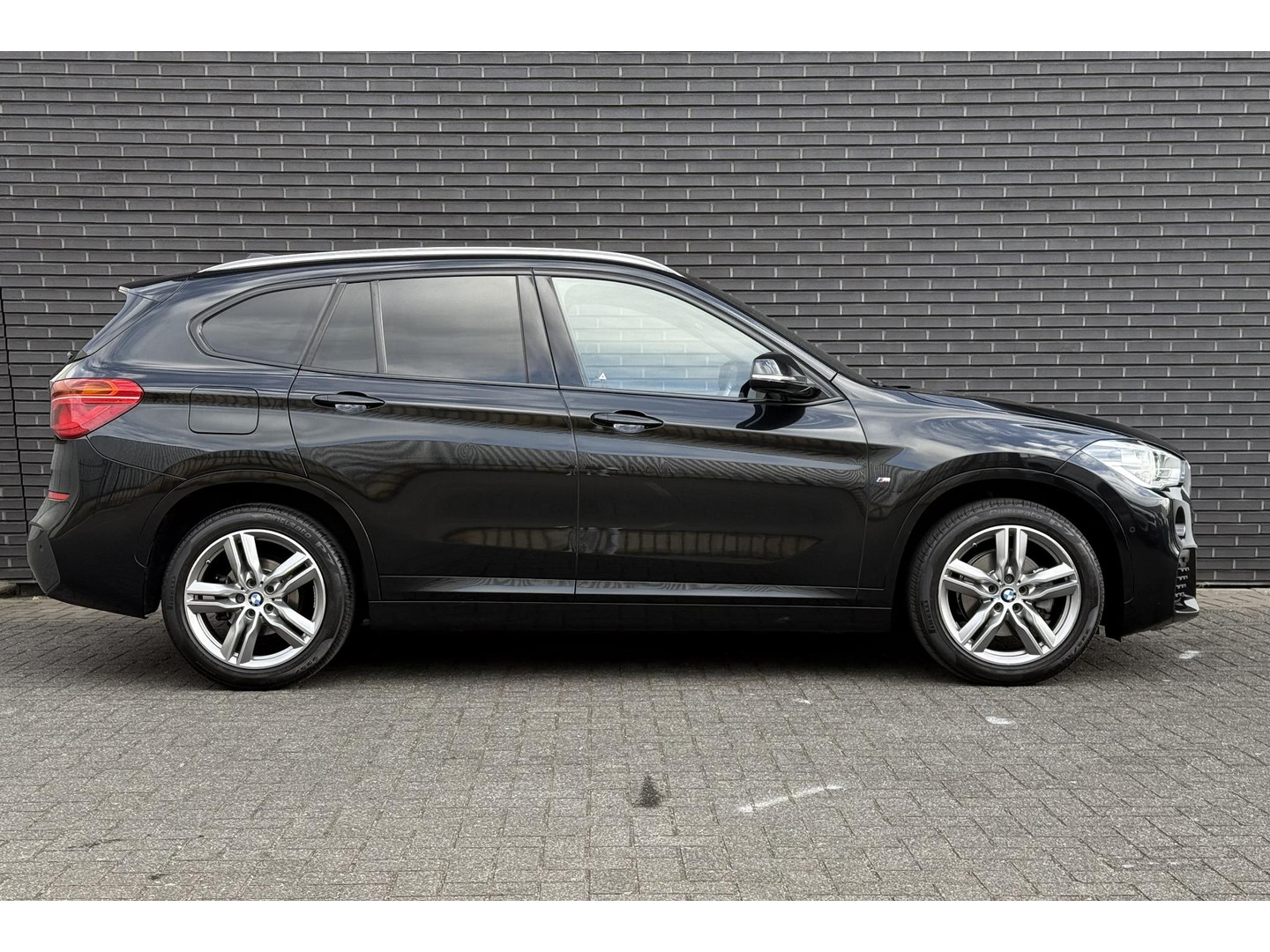 BMW BMW