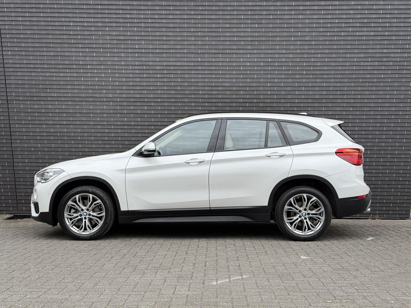 BMW BMW
