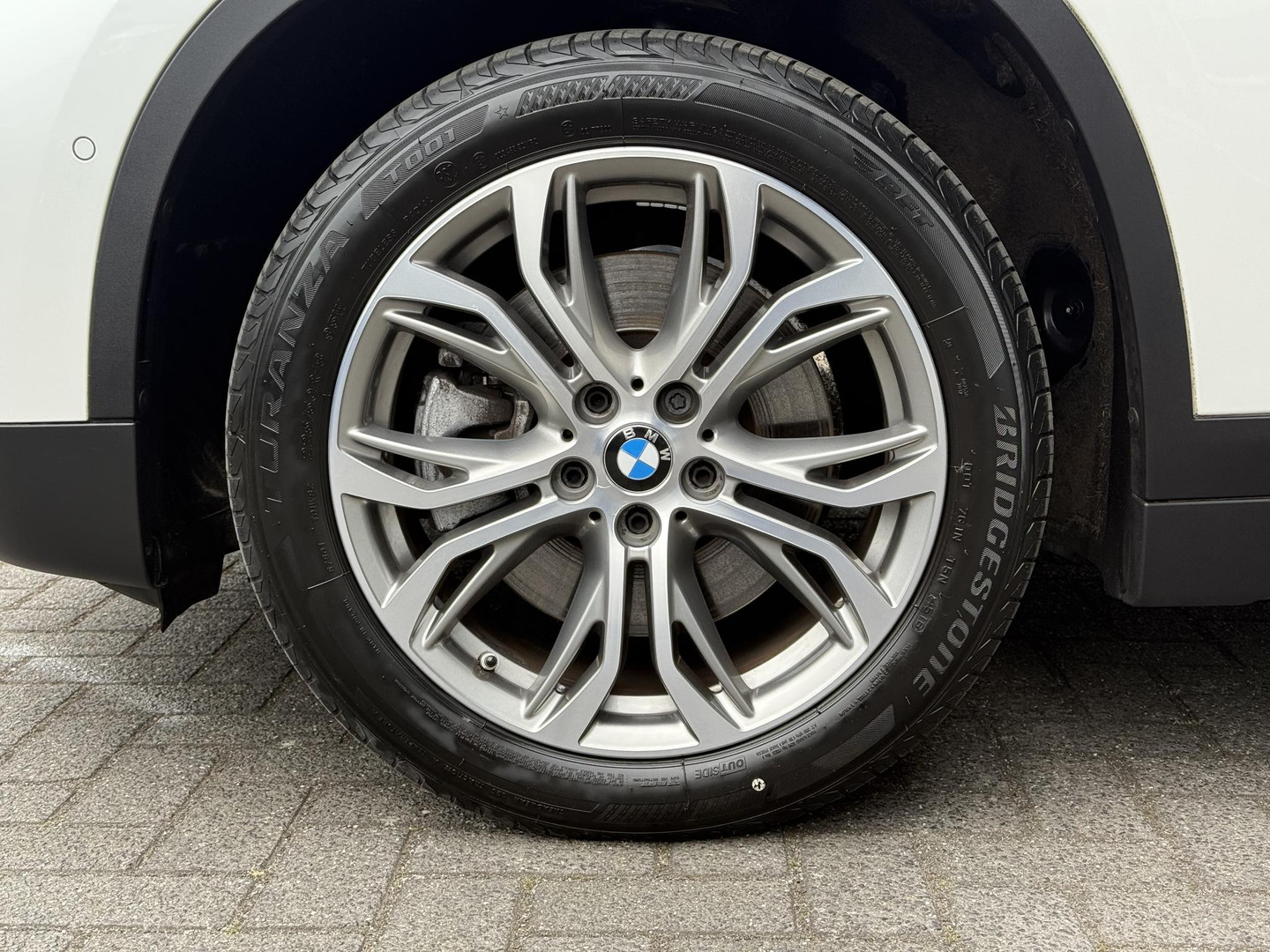 BMW BMW