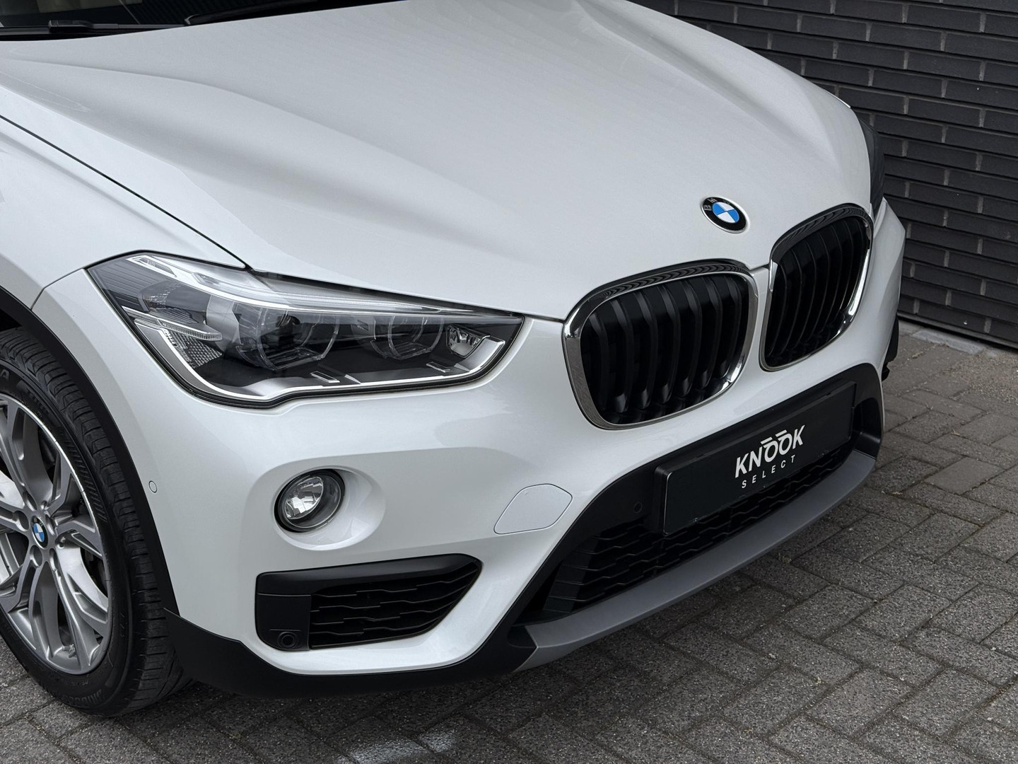 BMW BMW