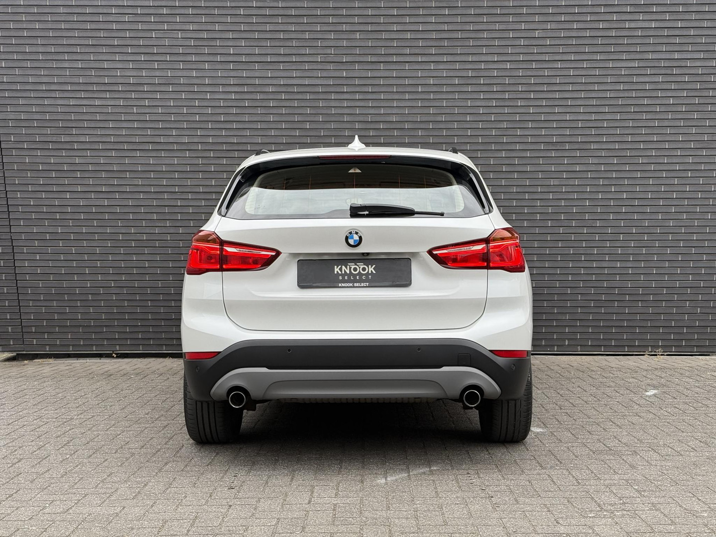 BMW BMW