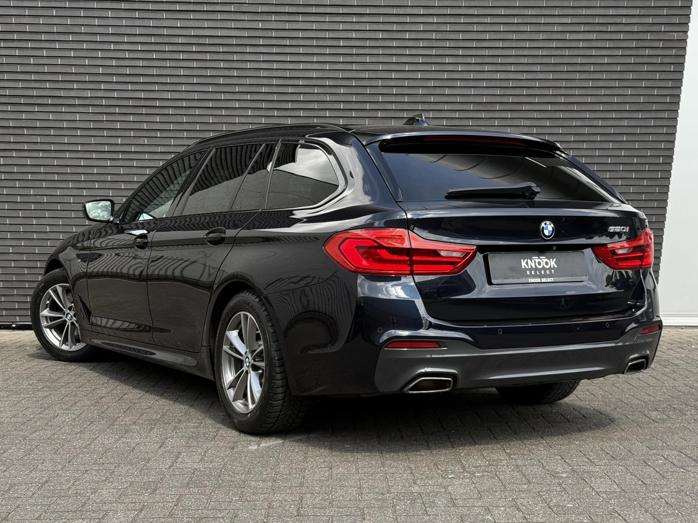 BMW BMW