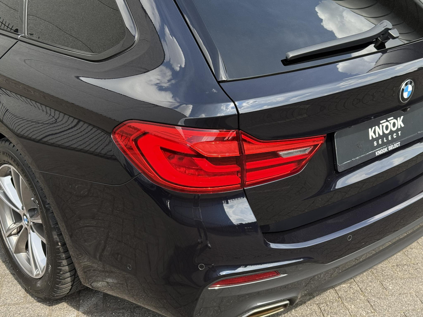 BMW BMW
