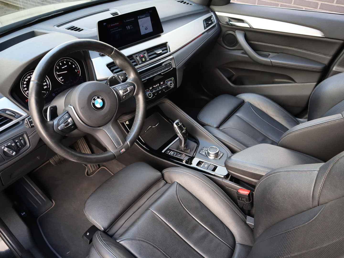BMW BMW