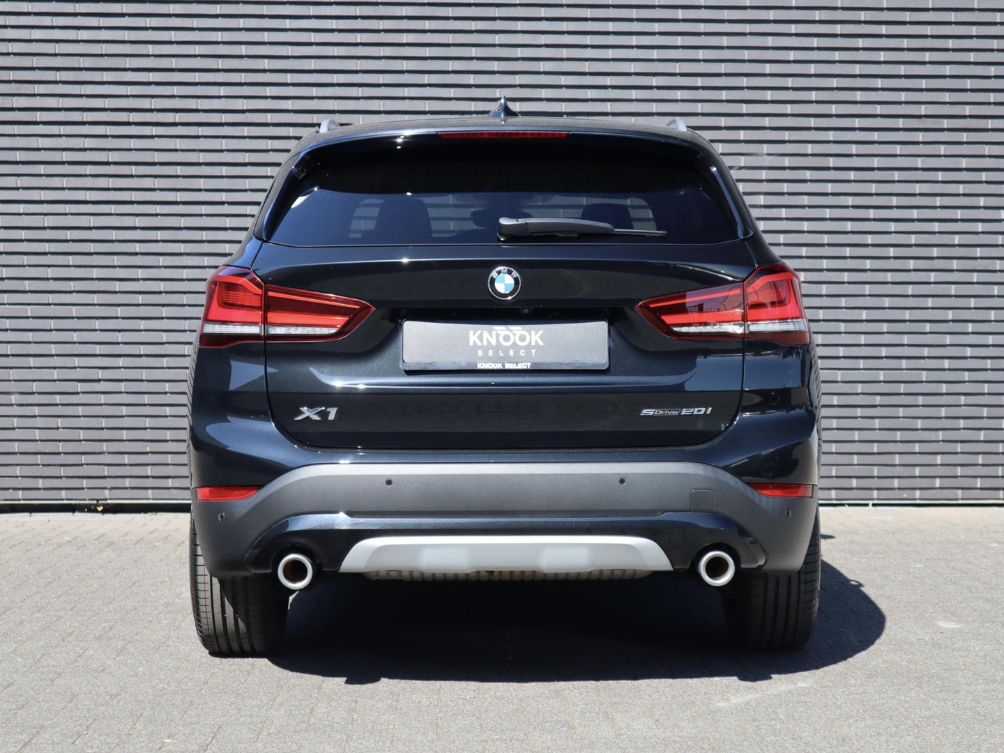 BMW BMW