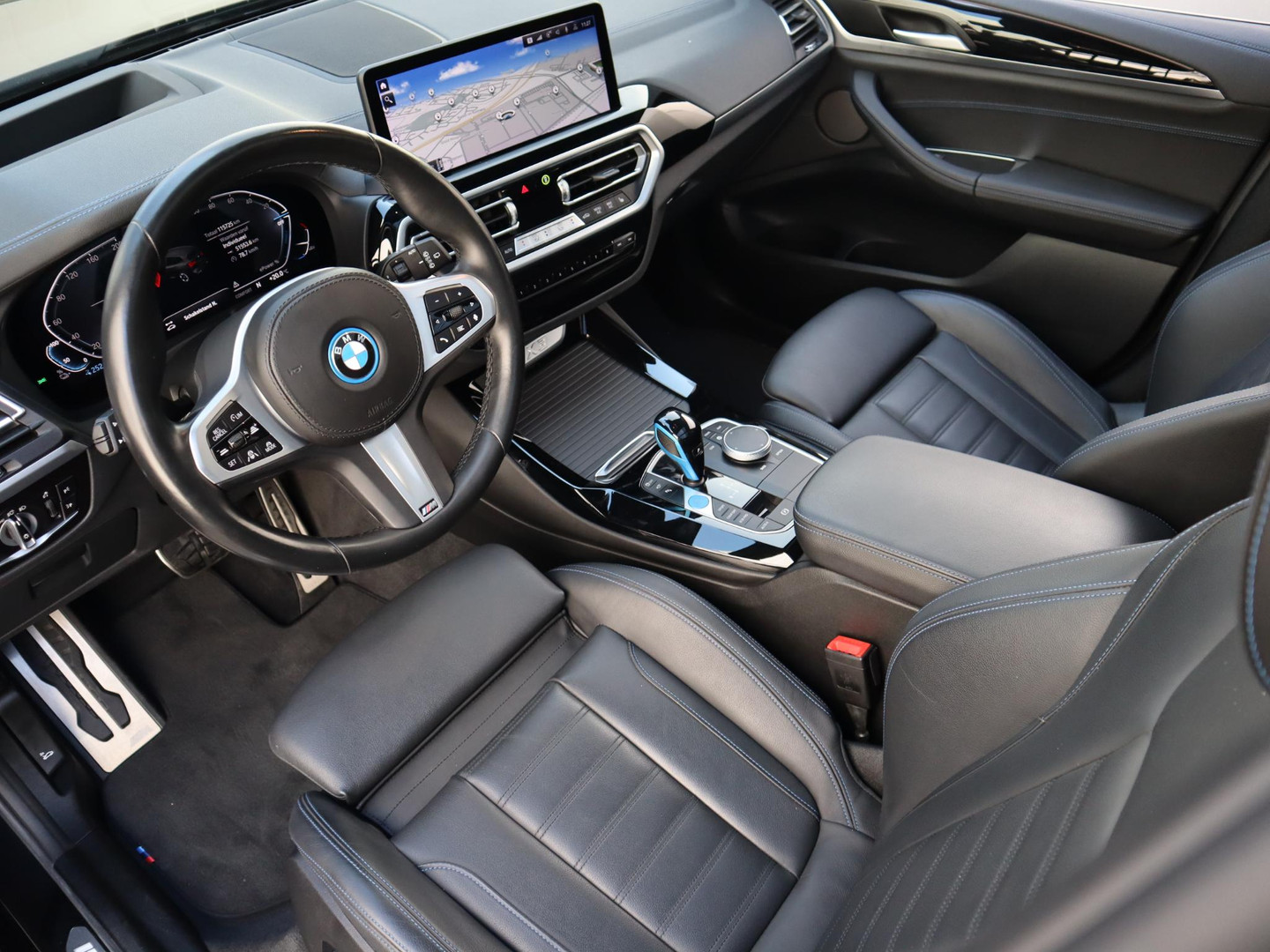 BMW BMW