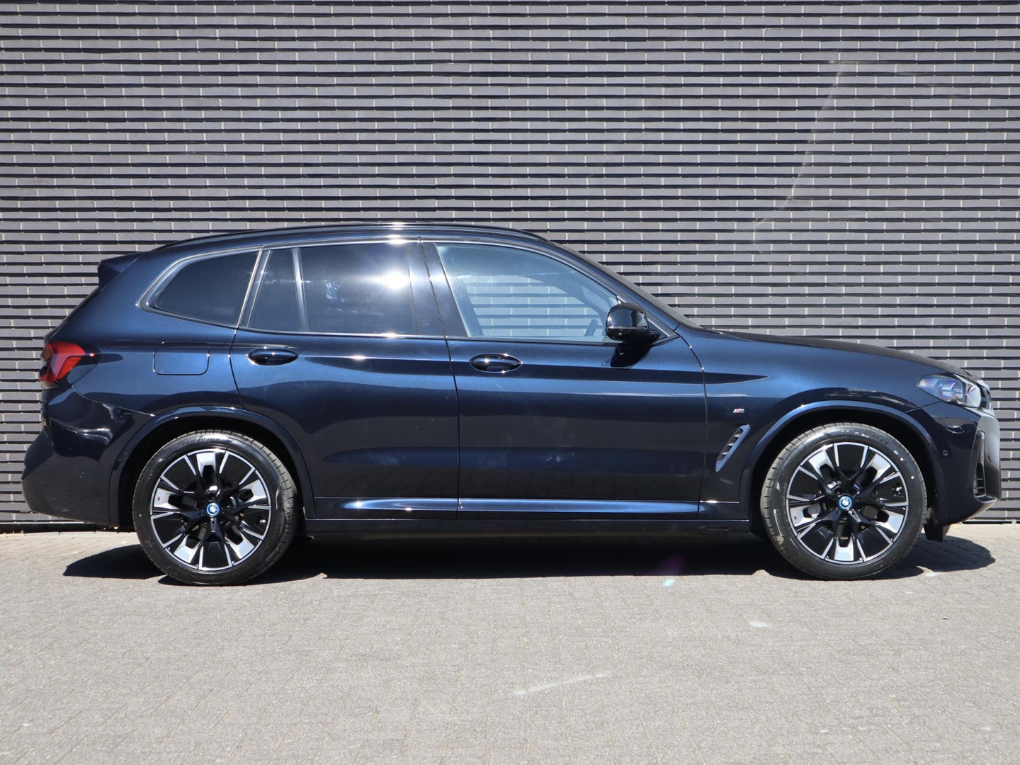 BMW BMW