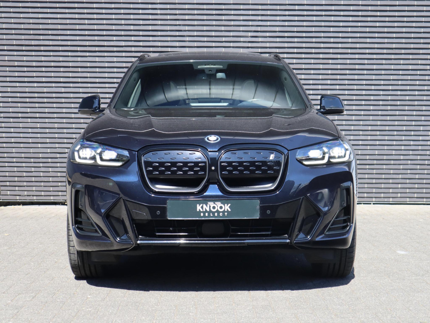 BMW BMW