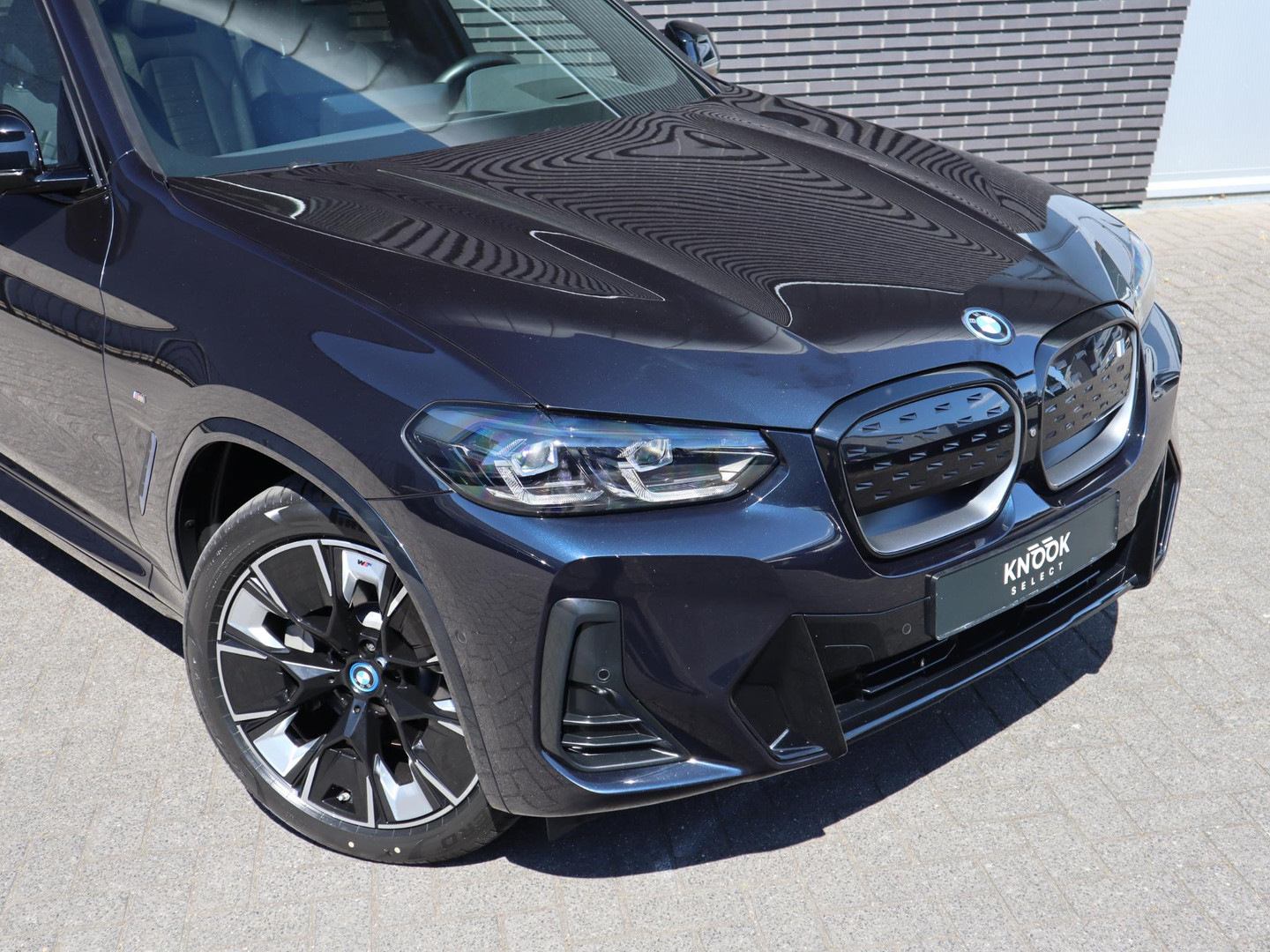 BMW BMW