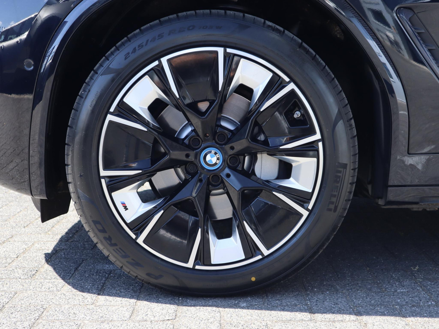 BMW BMW