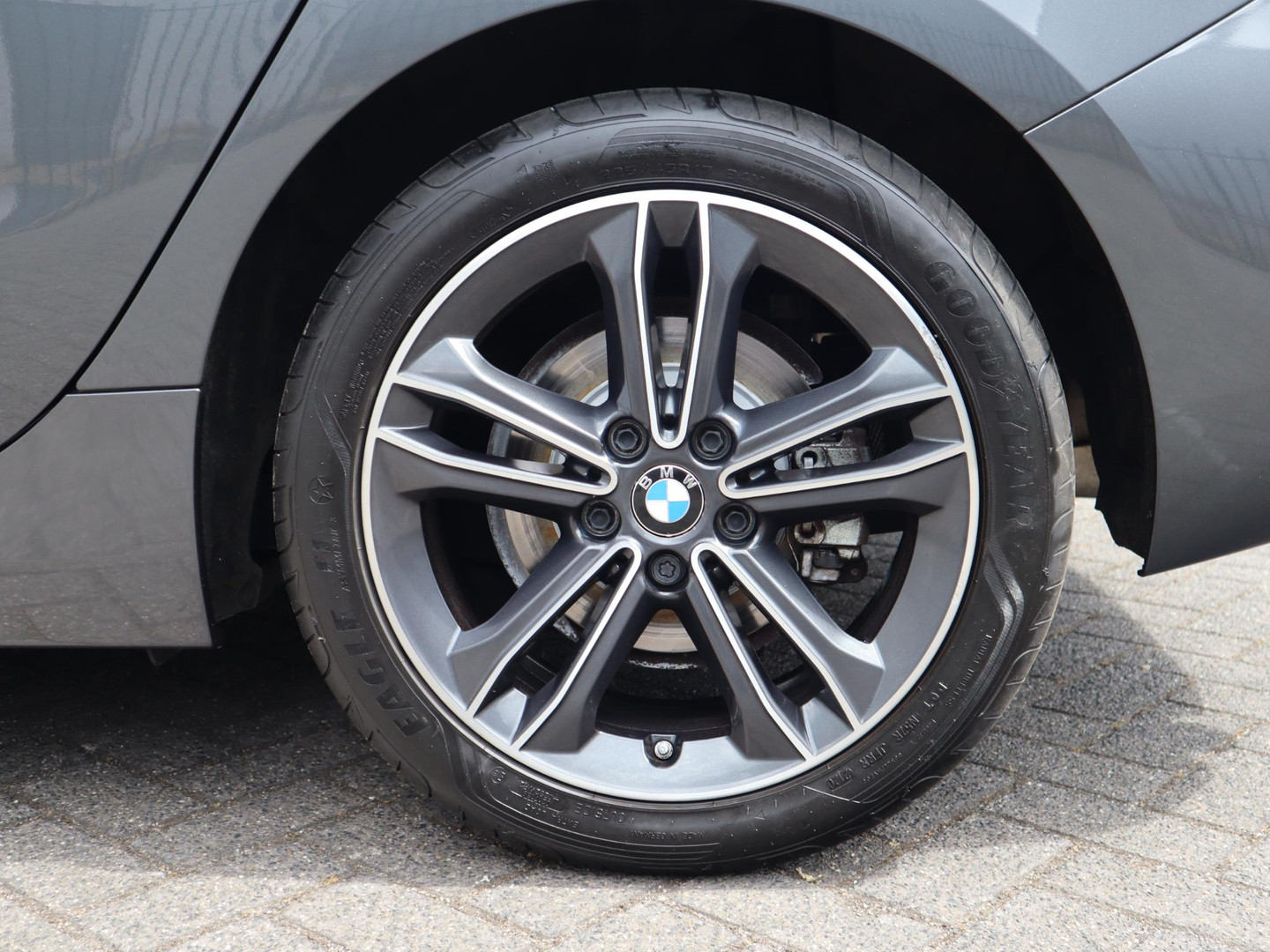 BMW BMW