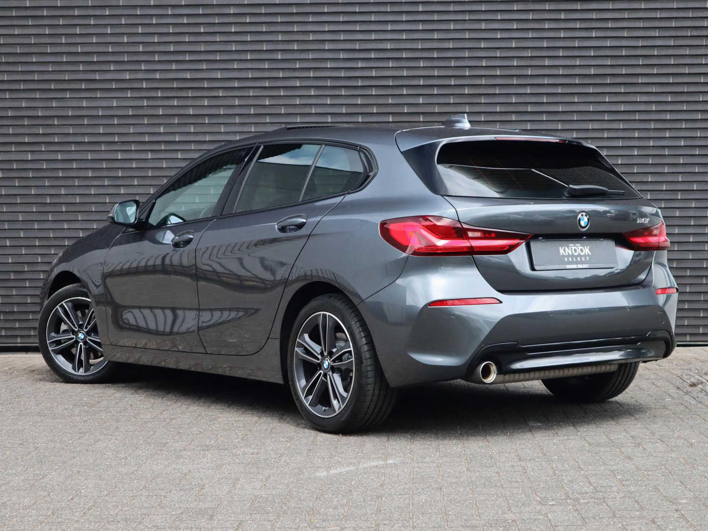 BMW BMW