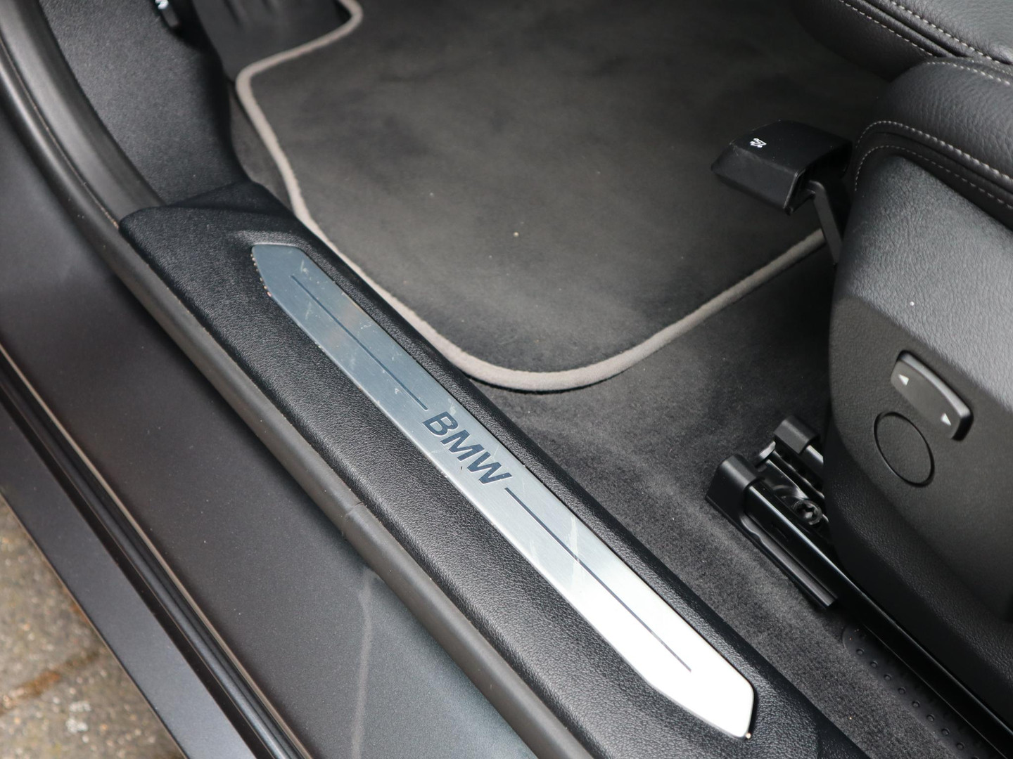 BMW BMW