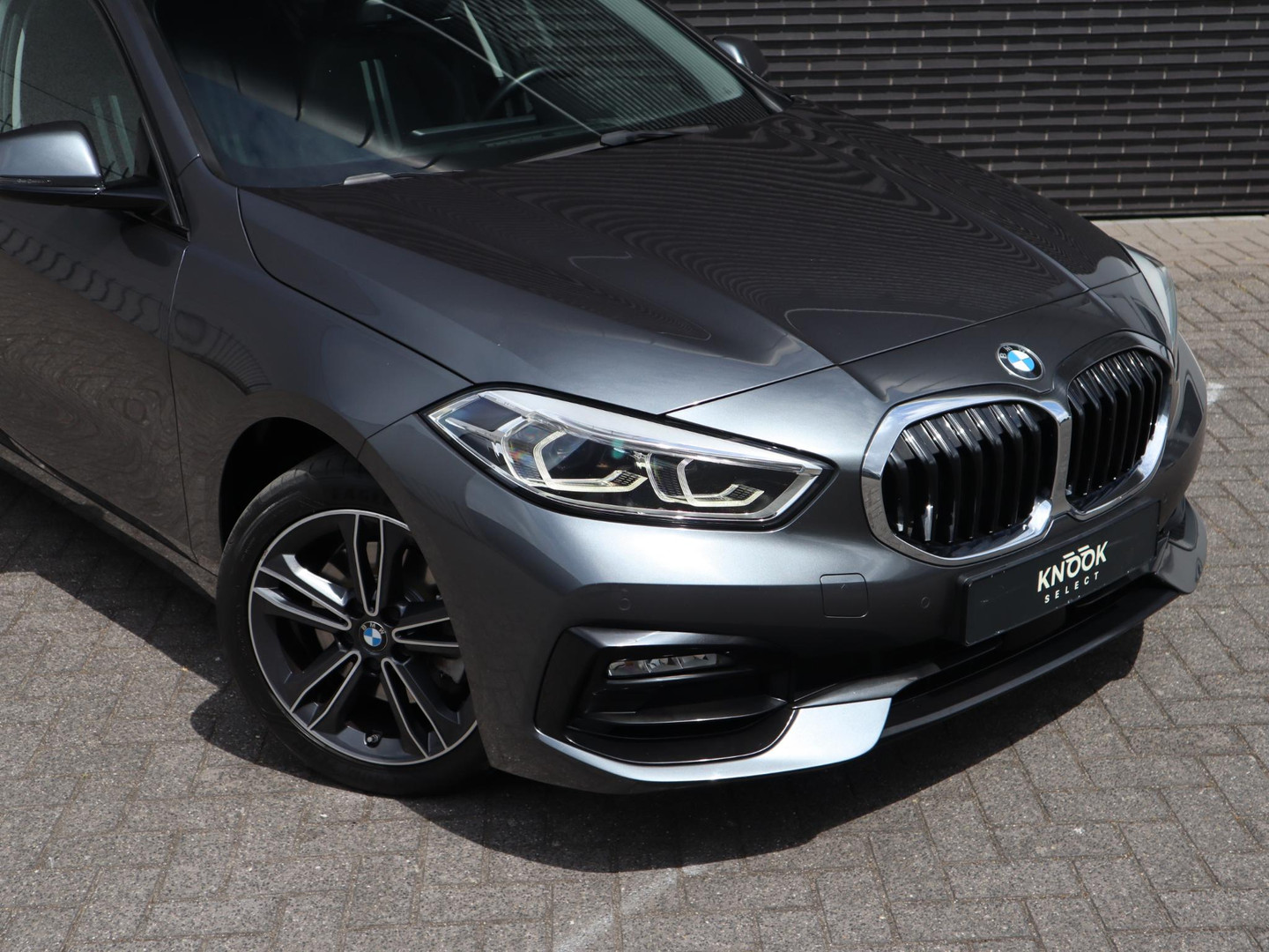 BMW BMW