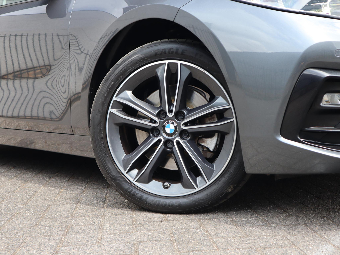 BMW BMW