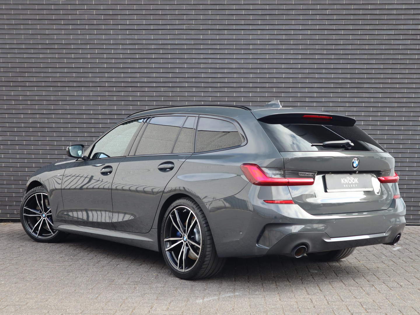 BMW BMW