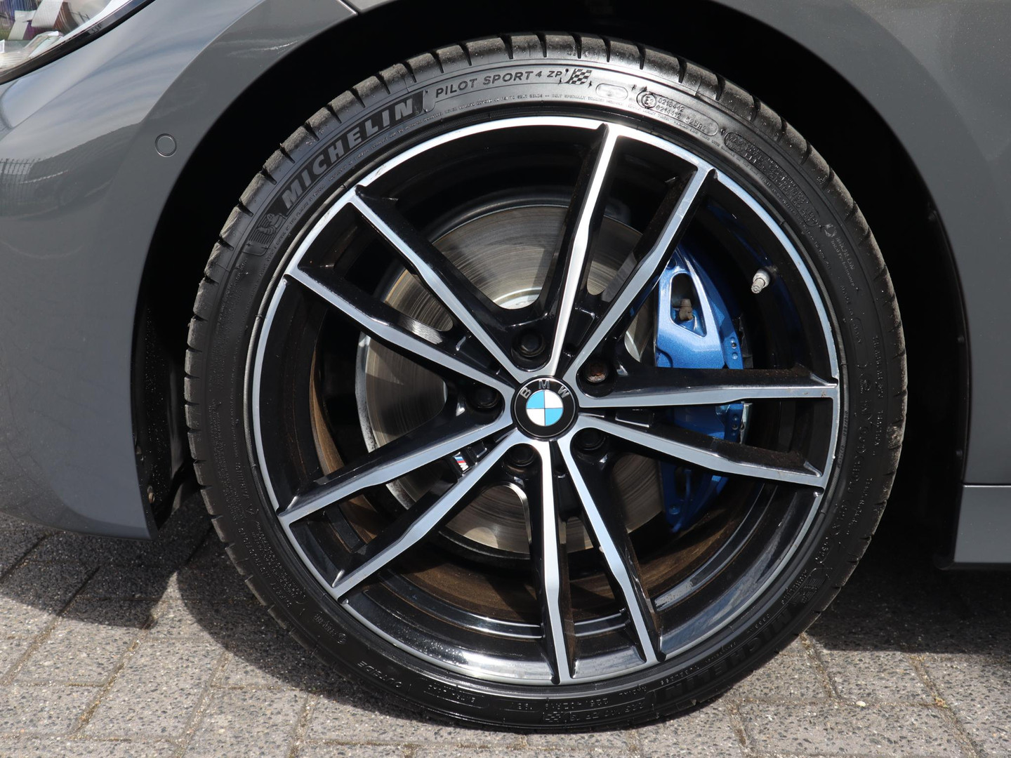 BMW BMW
