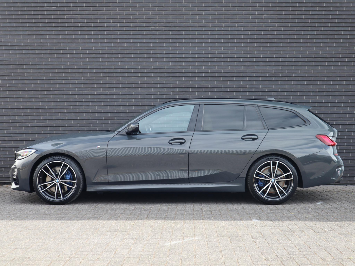 BMW BMW