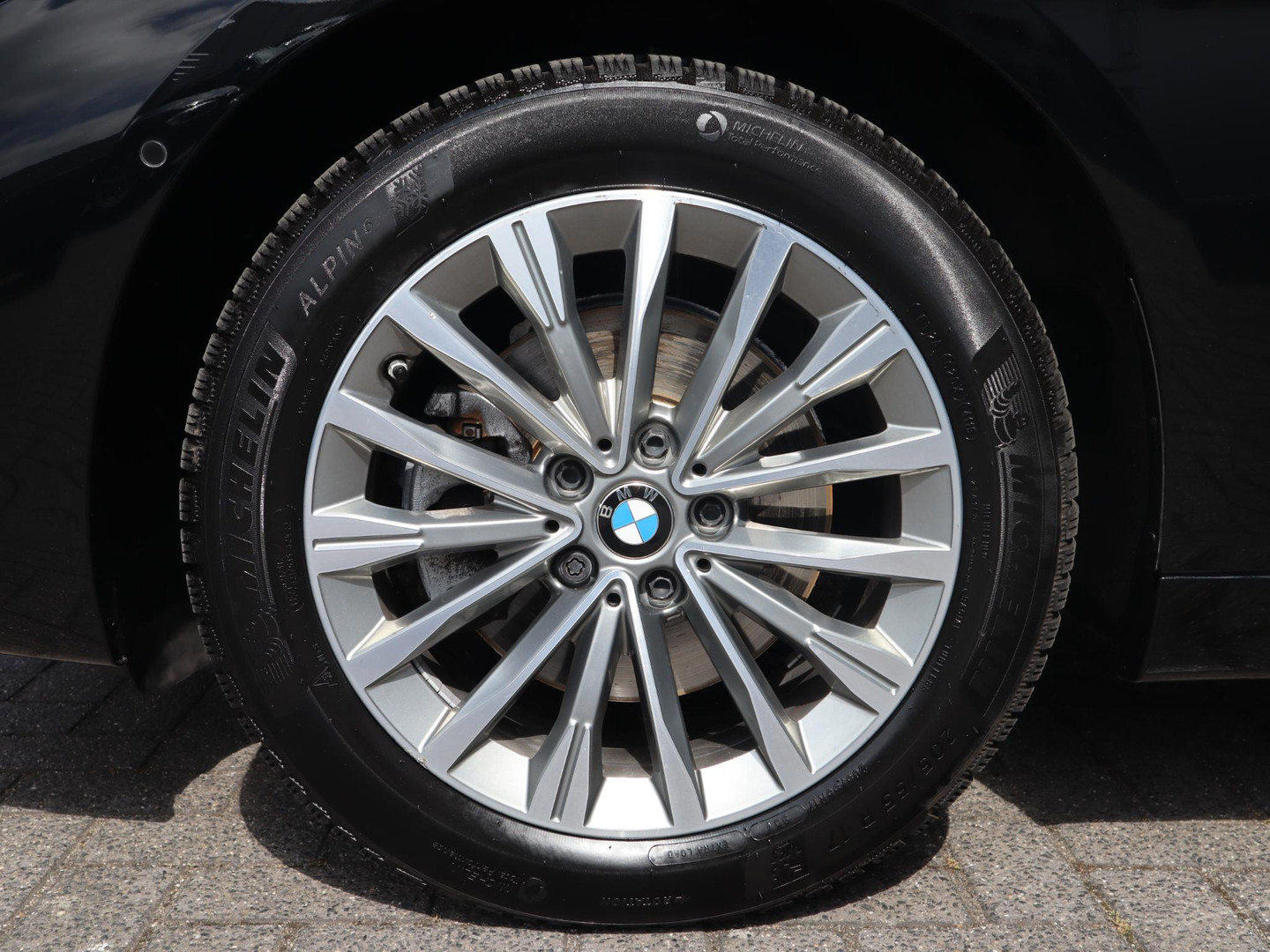 BMW BMW