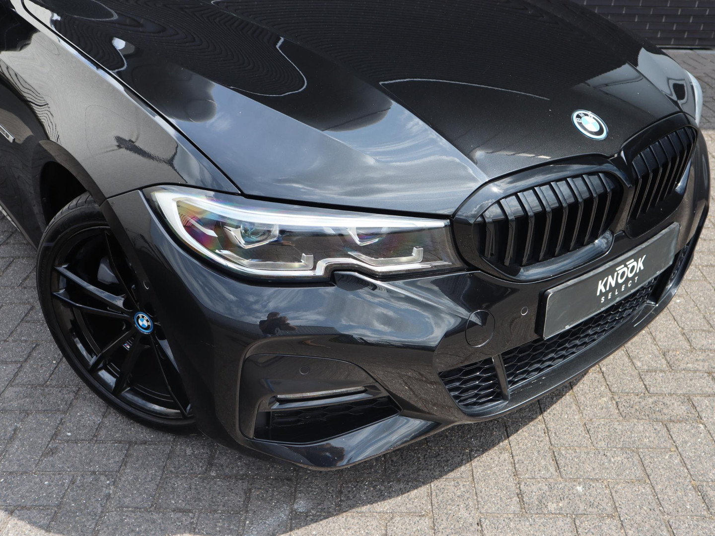 BMW BMW