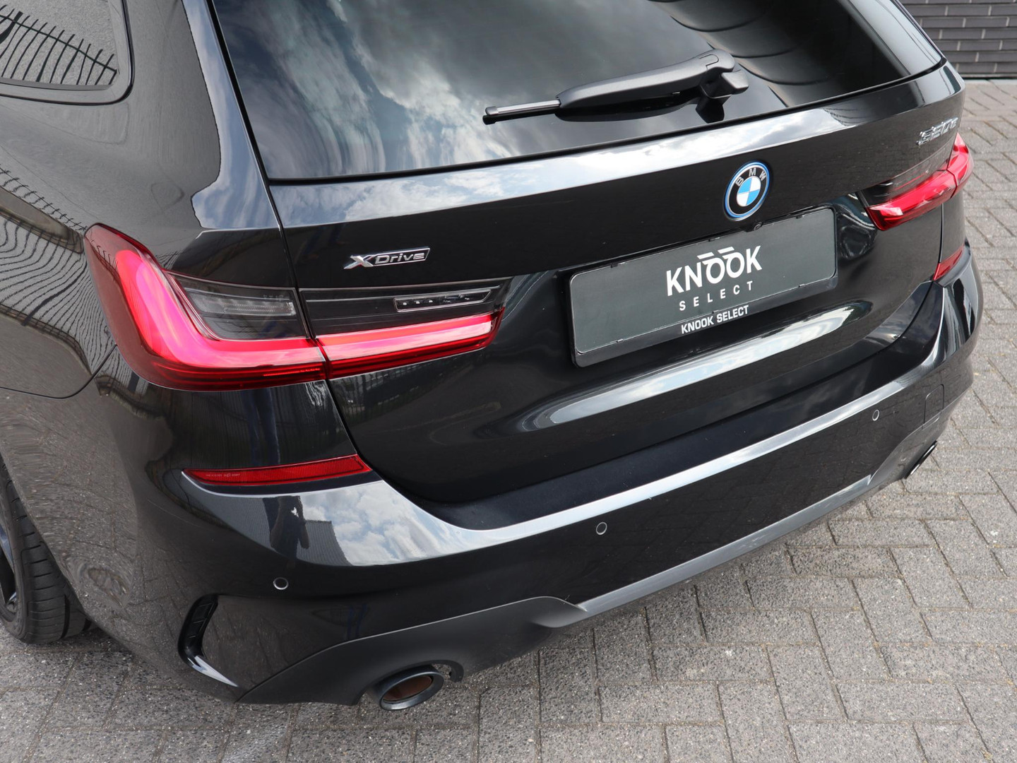 BMW BMW