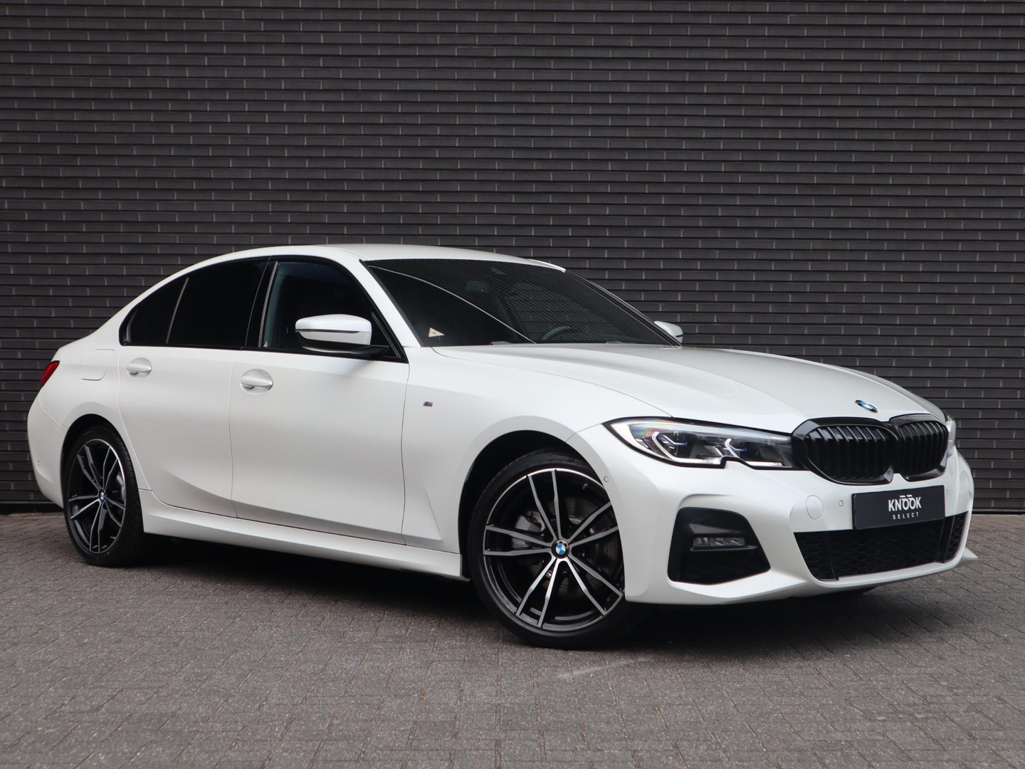 BMW BMW