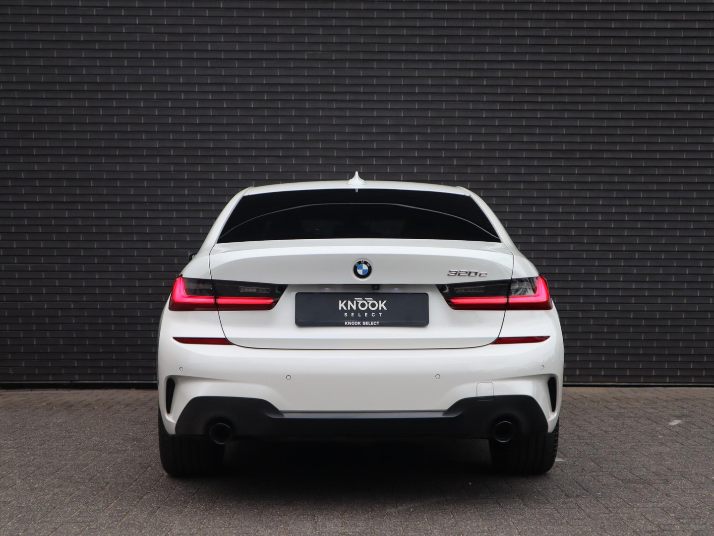 BMW BMW