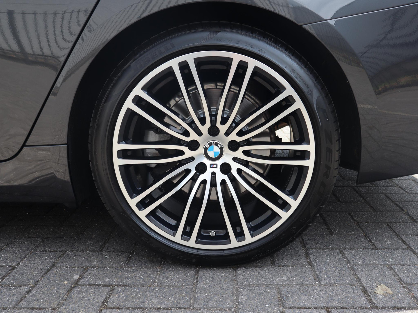 BMW BMW