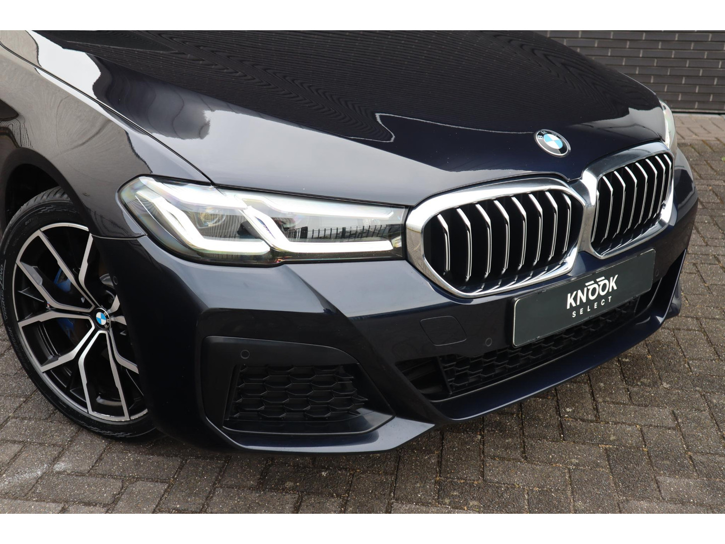 BMW BMW