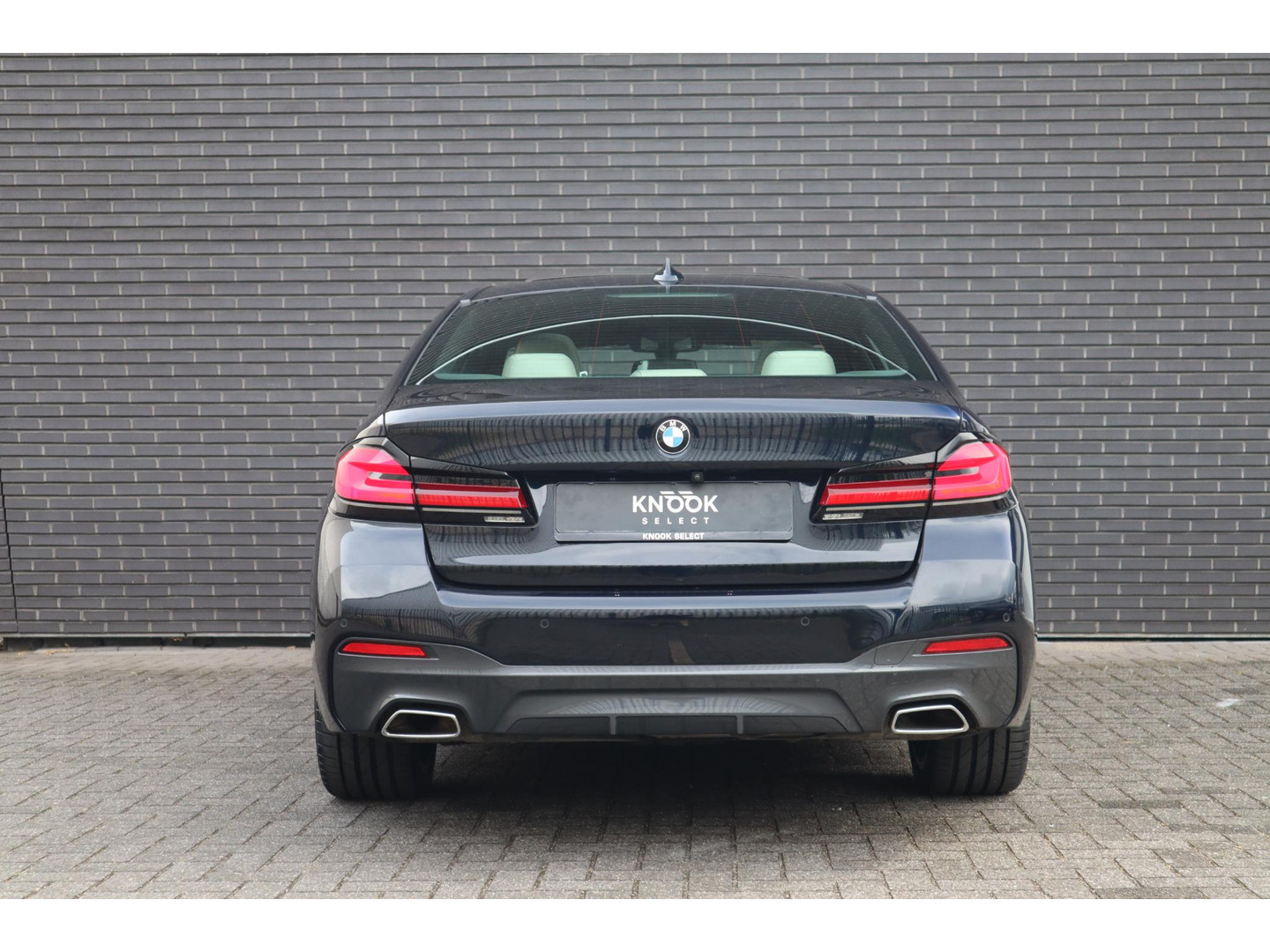 BMW BMW