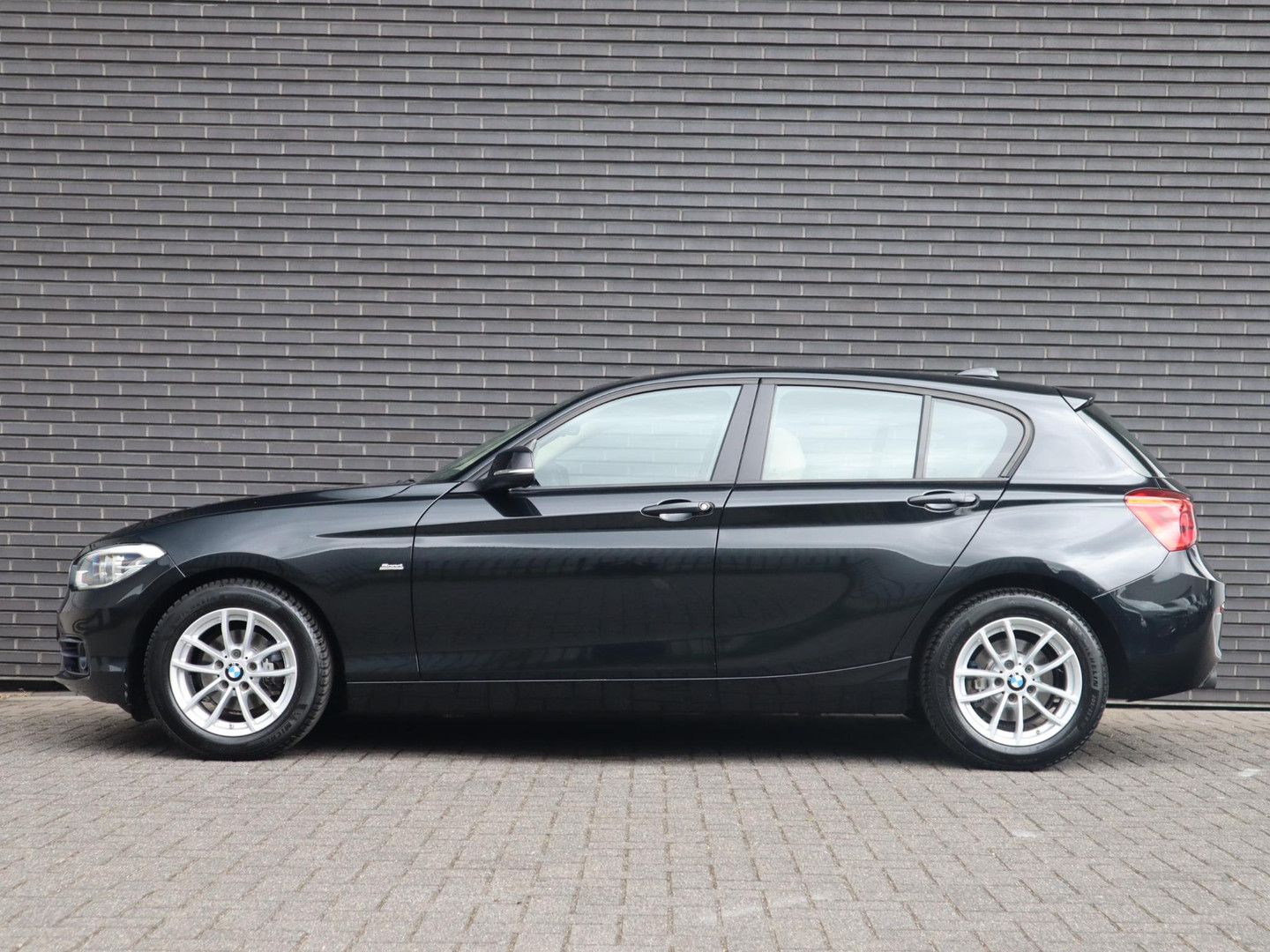 BMW BMW