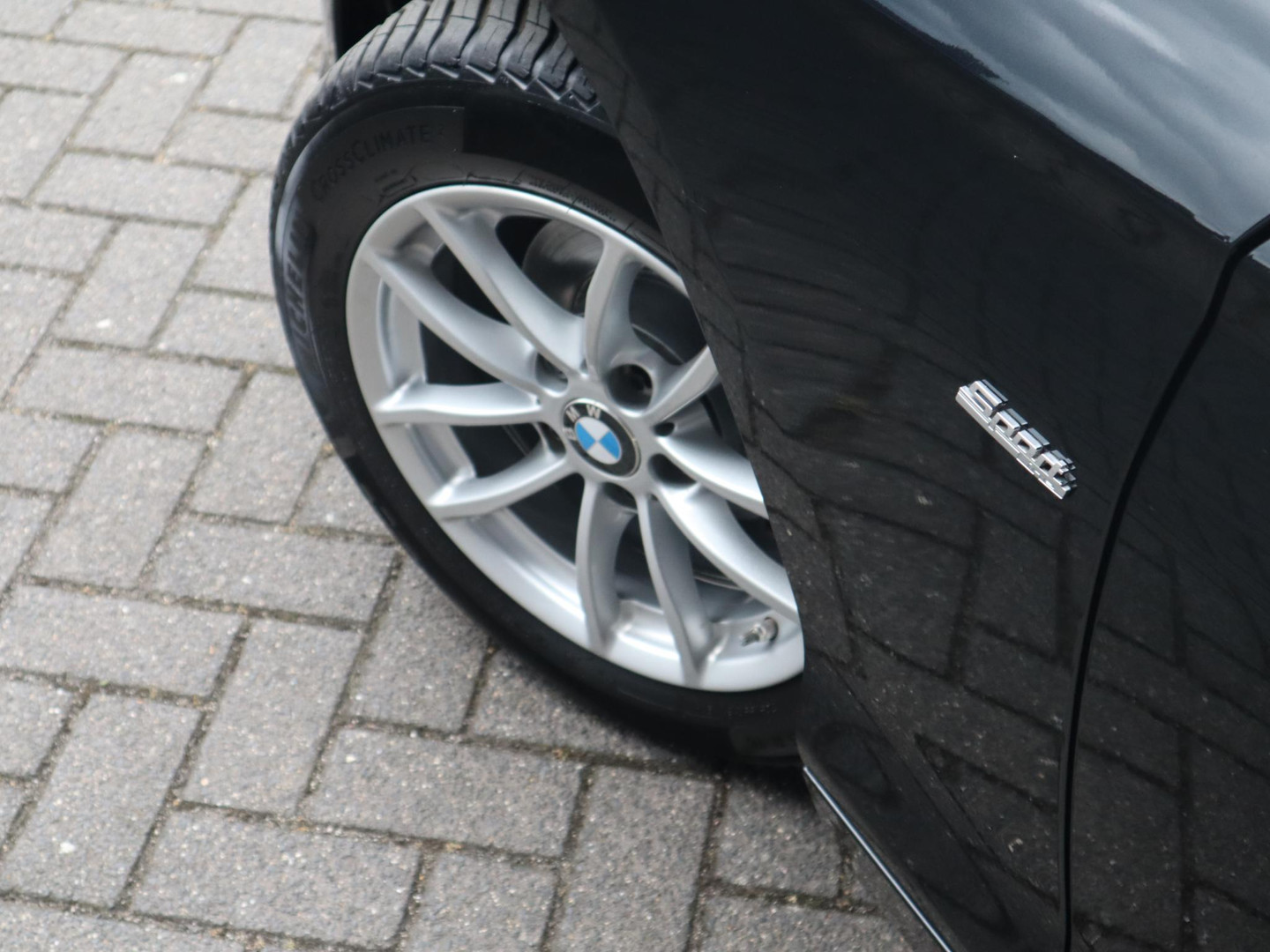 BMW BMW