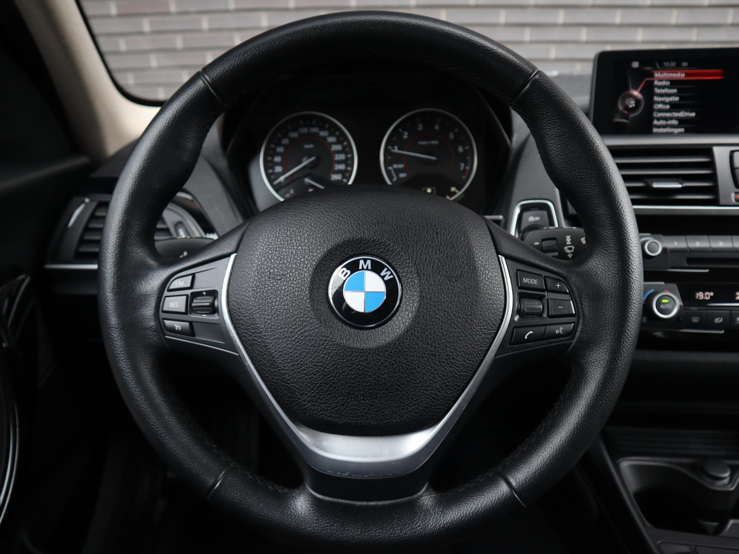 BMW BMW